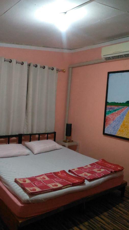 Hotel The Kong à Bangkok Extérieur photo