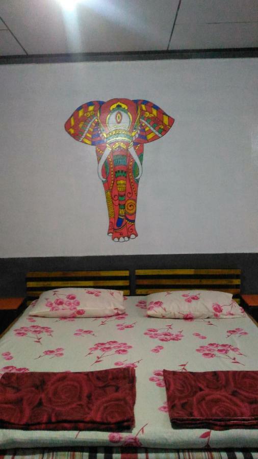 Hotel The Kong à Bangkok Extérieur photo